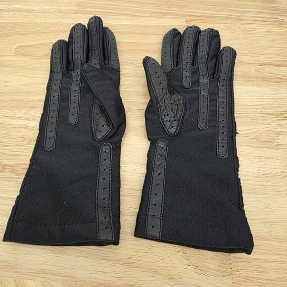 Isotoner Women's Spandex Gloves Black One Size Vintage Made In Phillipines - Picture 2 of 6